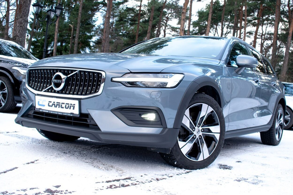 Volvo V60 Cross Country, 2022, 2.0, 145 kW, hybrid (diesel/electric), automatic, four-wheel drive