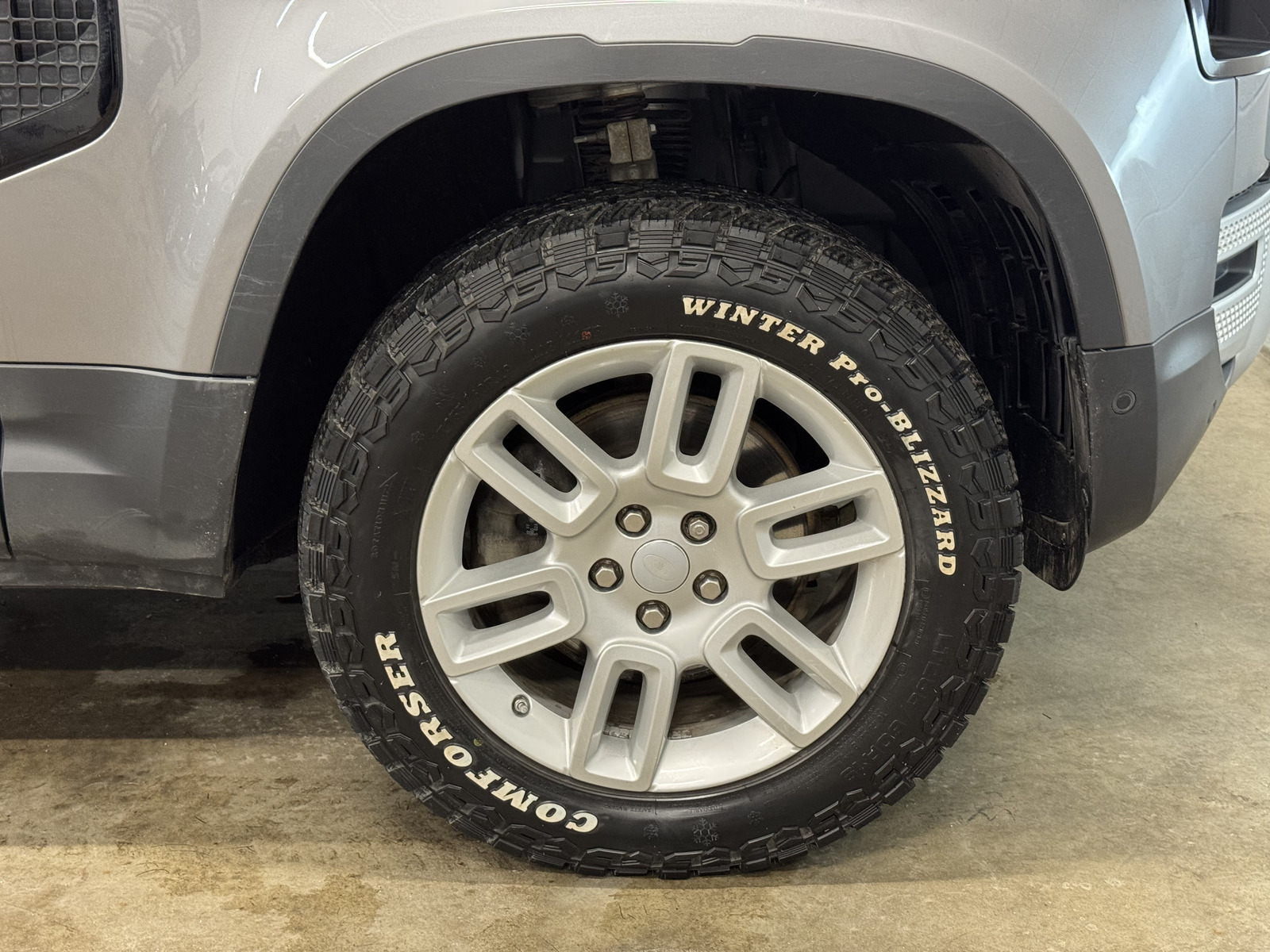 Land Rover Defender 2021, kuva 6/32