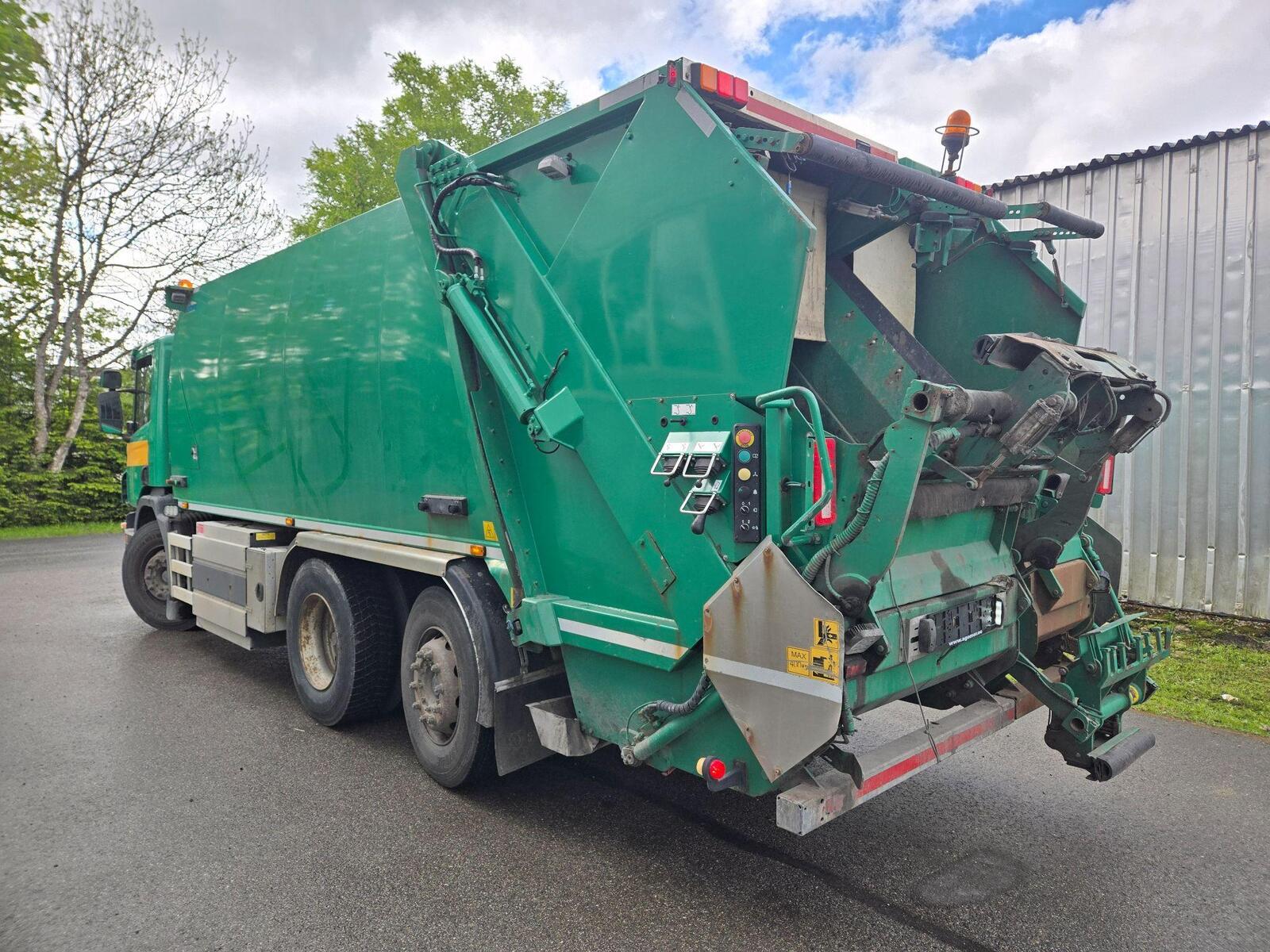 Scania P340 DB6x2*4HNB CNG NTM 12,9m³ + 6,3m³ 2015, photo 2/14