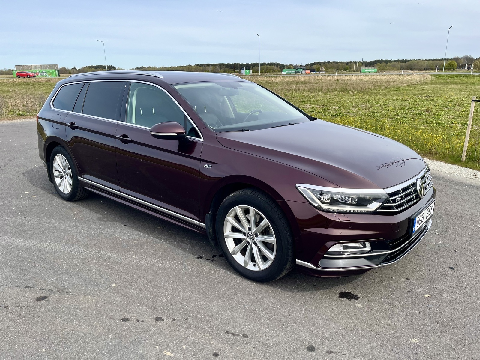 Volkswagen Passat Variant 2016, kuva 2/10