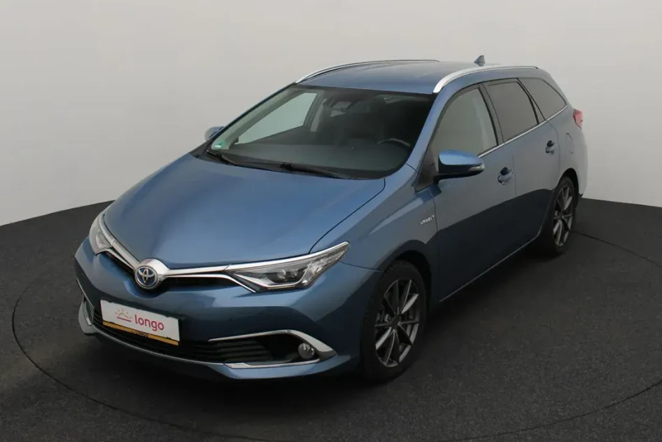 Toyota Auris, 2015, 1.8, 100 kW, hybrid (petrol/electric), automatic, front-wheel drive