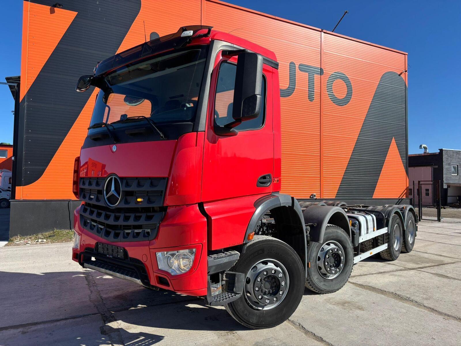 Mercedes-Benz Arocs 4142 8x4 2019, kuva 2/26