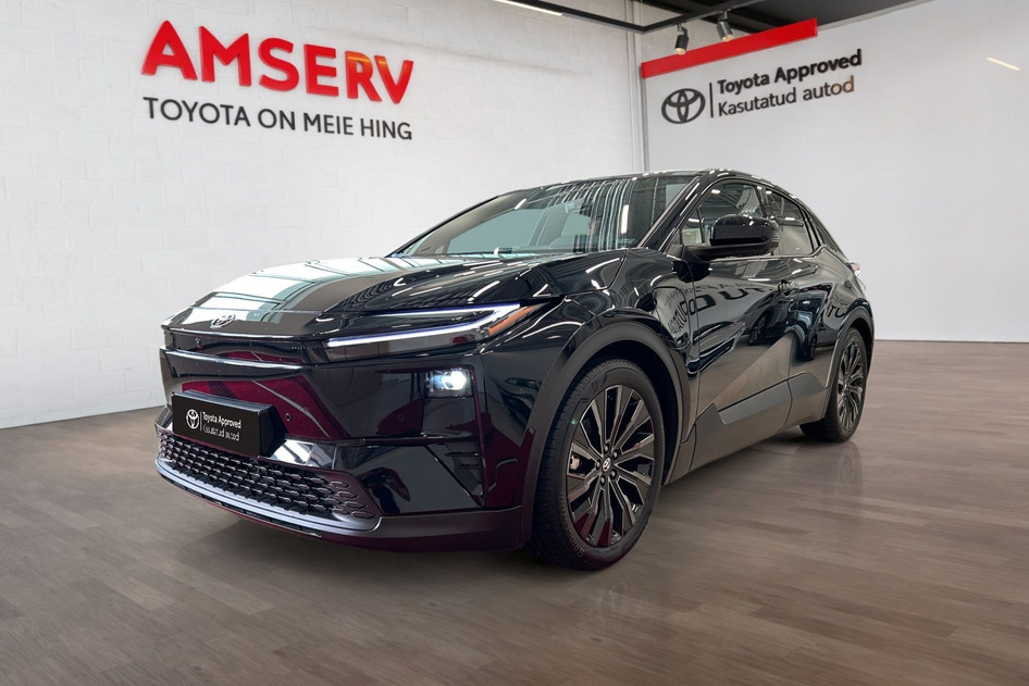 Toyota C-HR, 2026, 135 kW, электричество, автомат, полный привод