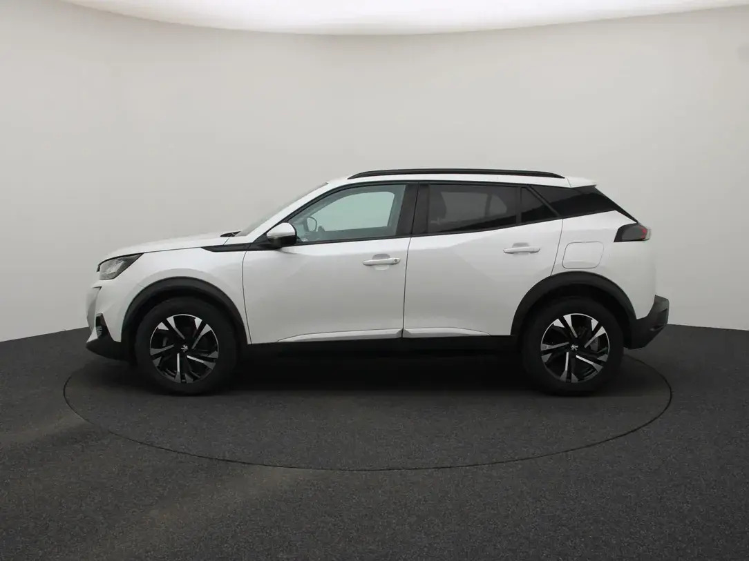 Peugeot 2008 Allure 1.5 81kW 2021, photo 6/32
