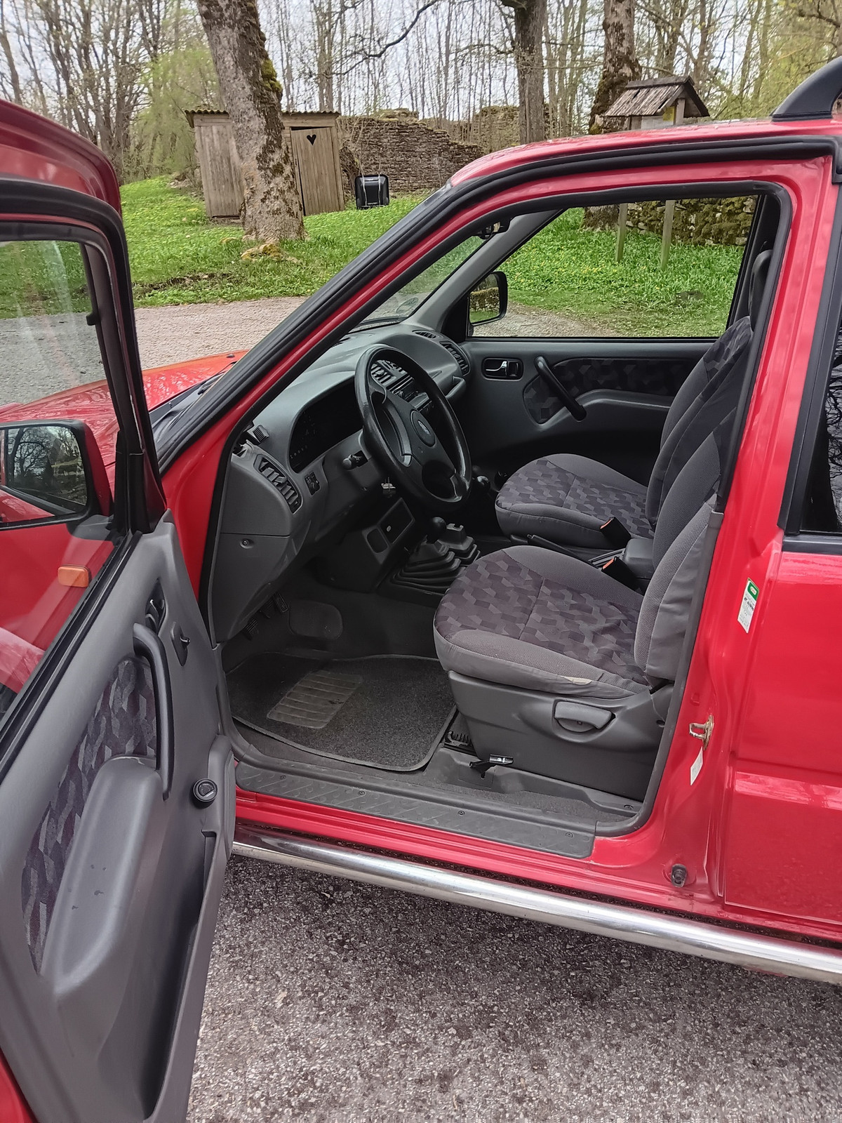 Ford Maverick 1995, photo 4/11