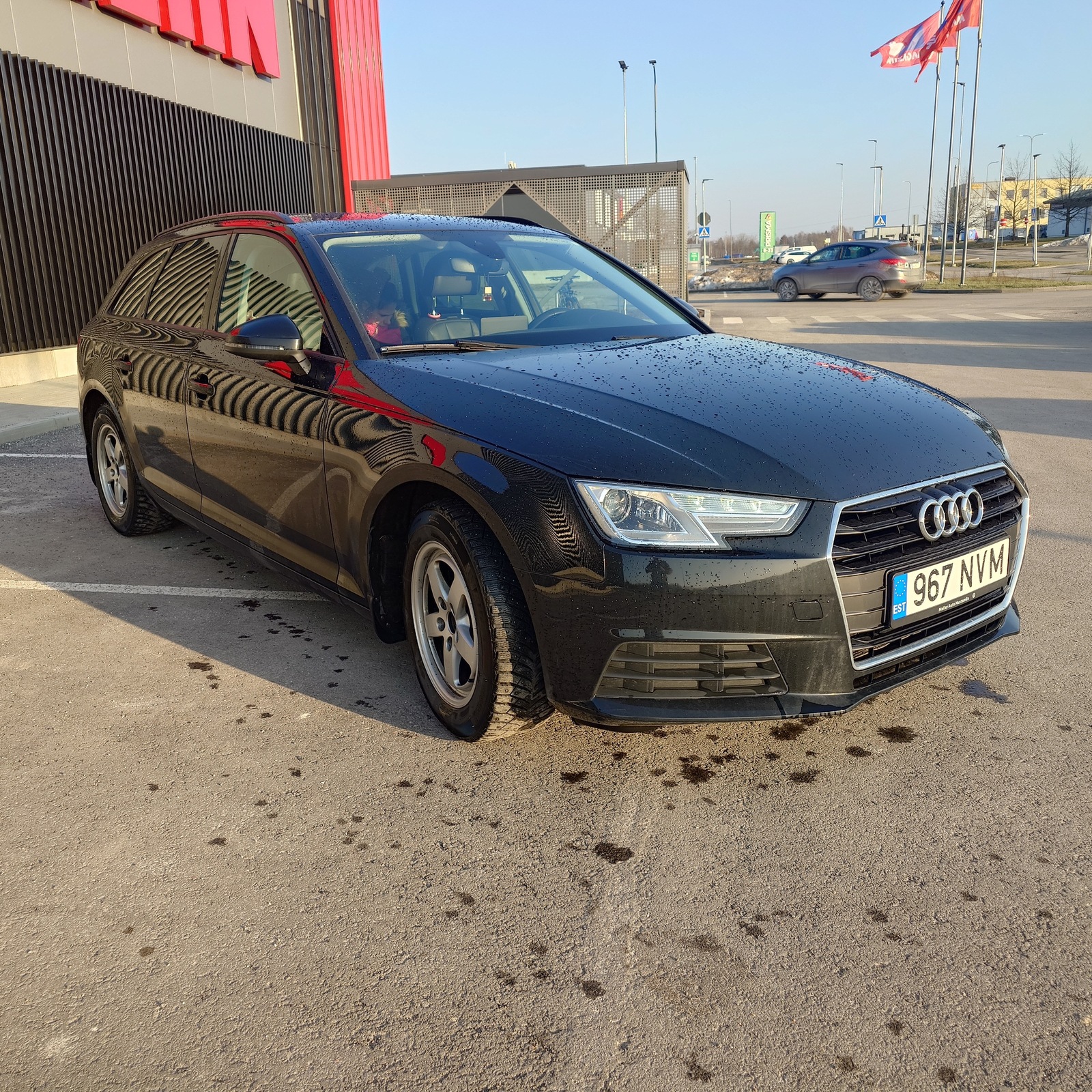 Audi A4 2018, kuva 3/11