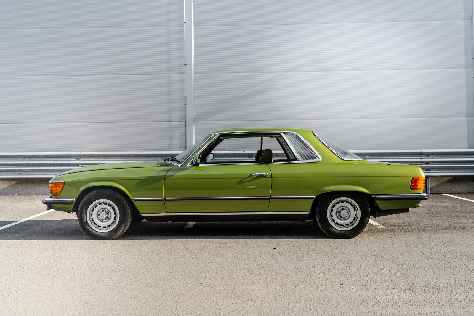 Mercedes-Benz 280 1976, photo 4/25