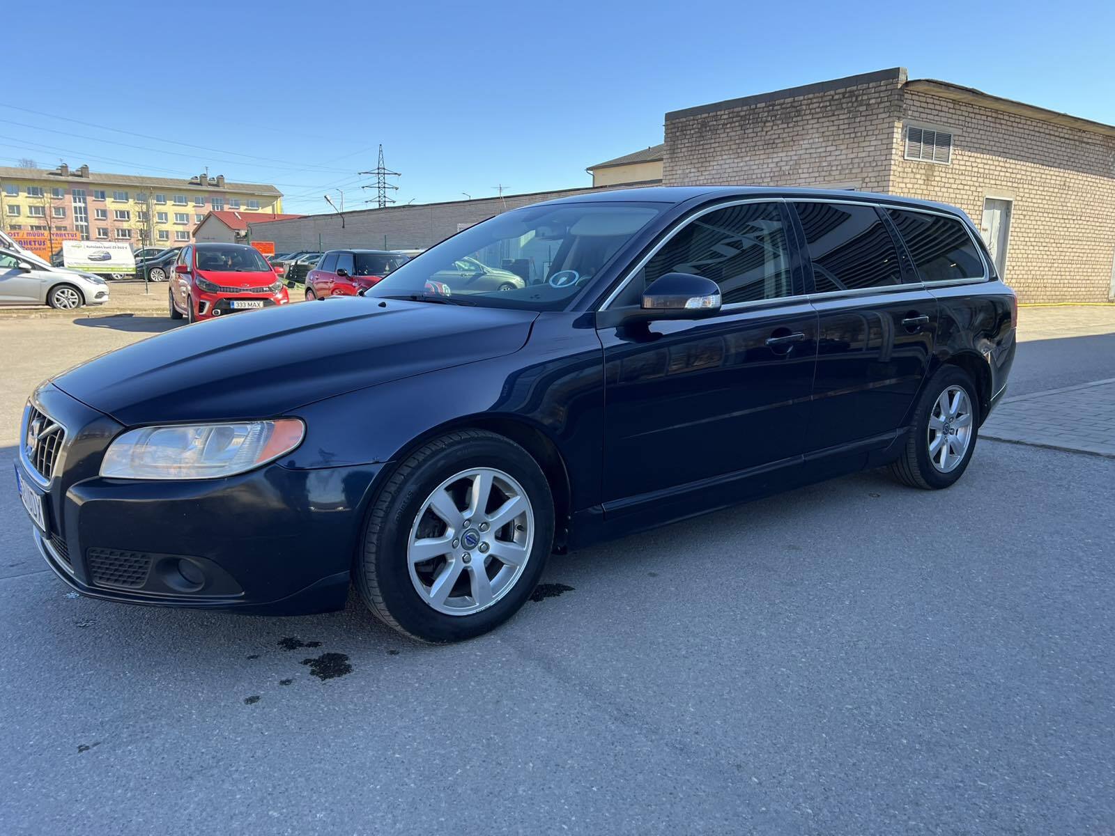 Volvo V70 2010, photo 2/10