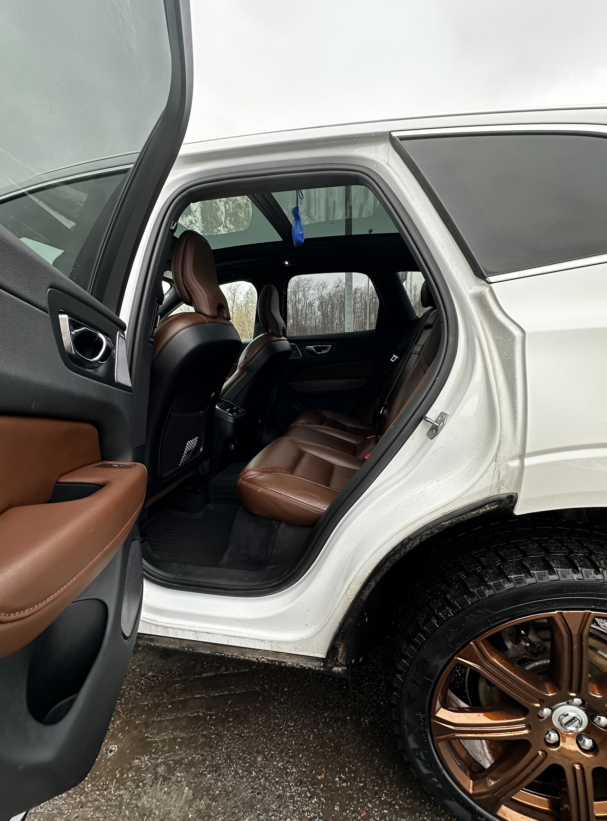 Volvo XC60 2018, kuva 7/27