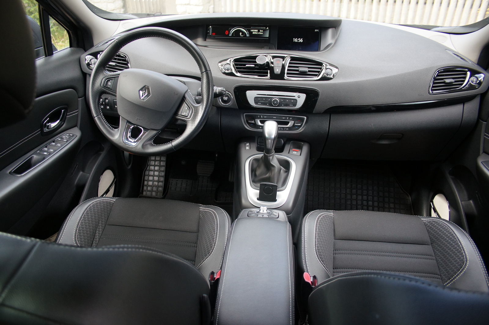 Renault Grand Scenic 2015, photo 6/13