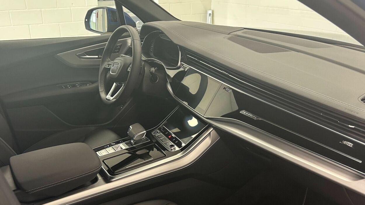 Audi Q7 2025, photo 3/9