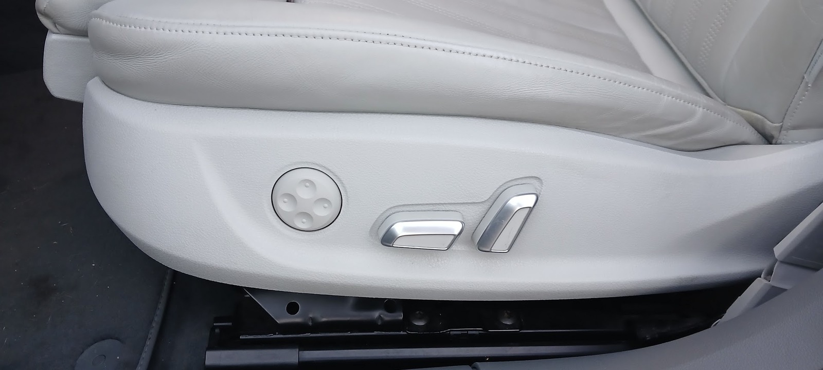 Audi A6 2012, photo 5/7