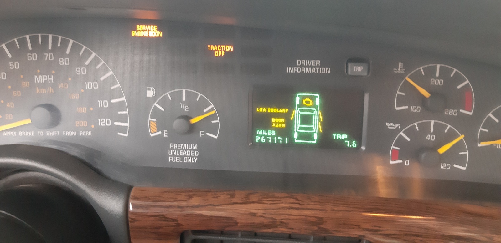 Pontiac Bonneville 1992, kuva 7/10