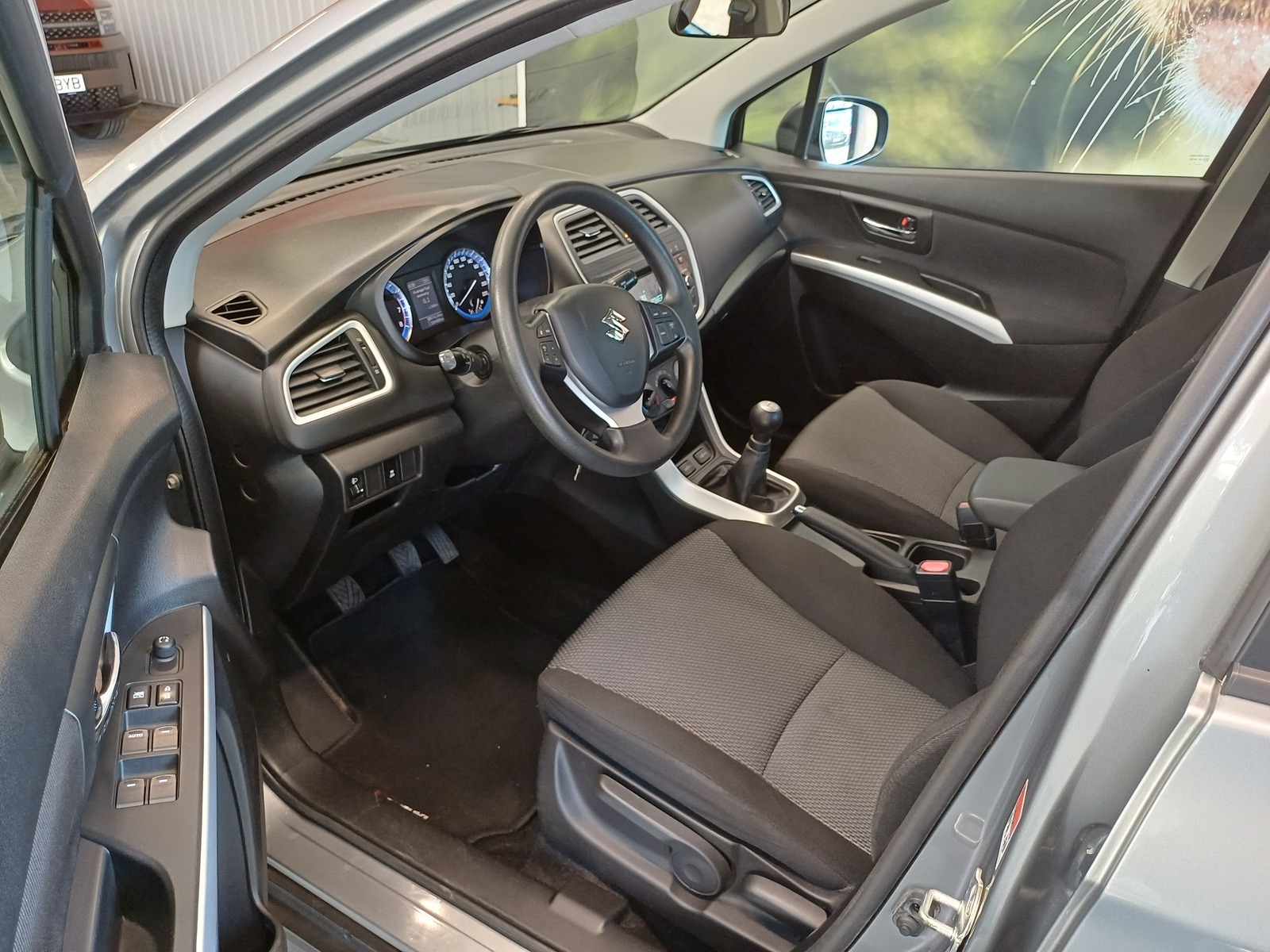 Suzuki SX4 GL S-Cross 1.6 88kW 2014, photo 7/24