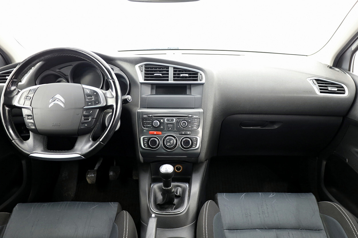Citroën C4 2011, photo 5/8