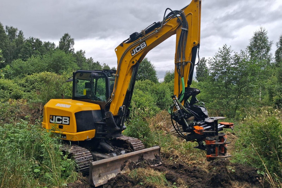 JCB 85Z-2