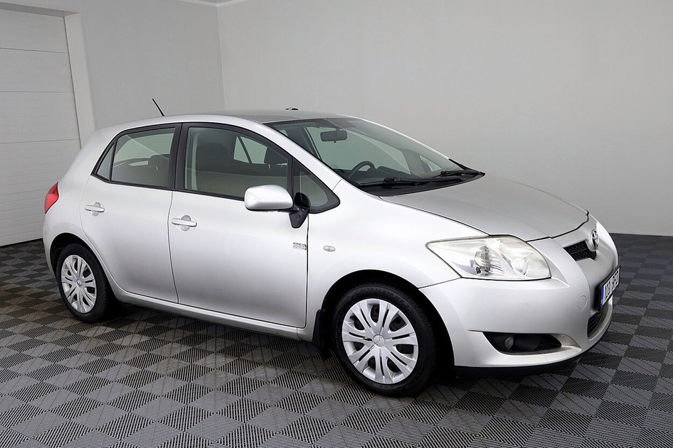 Toyota Auris, 2007, 1.6, 91 kW, petrol, manual, front-wheel drive