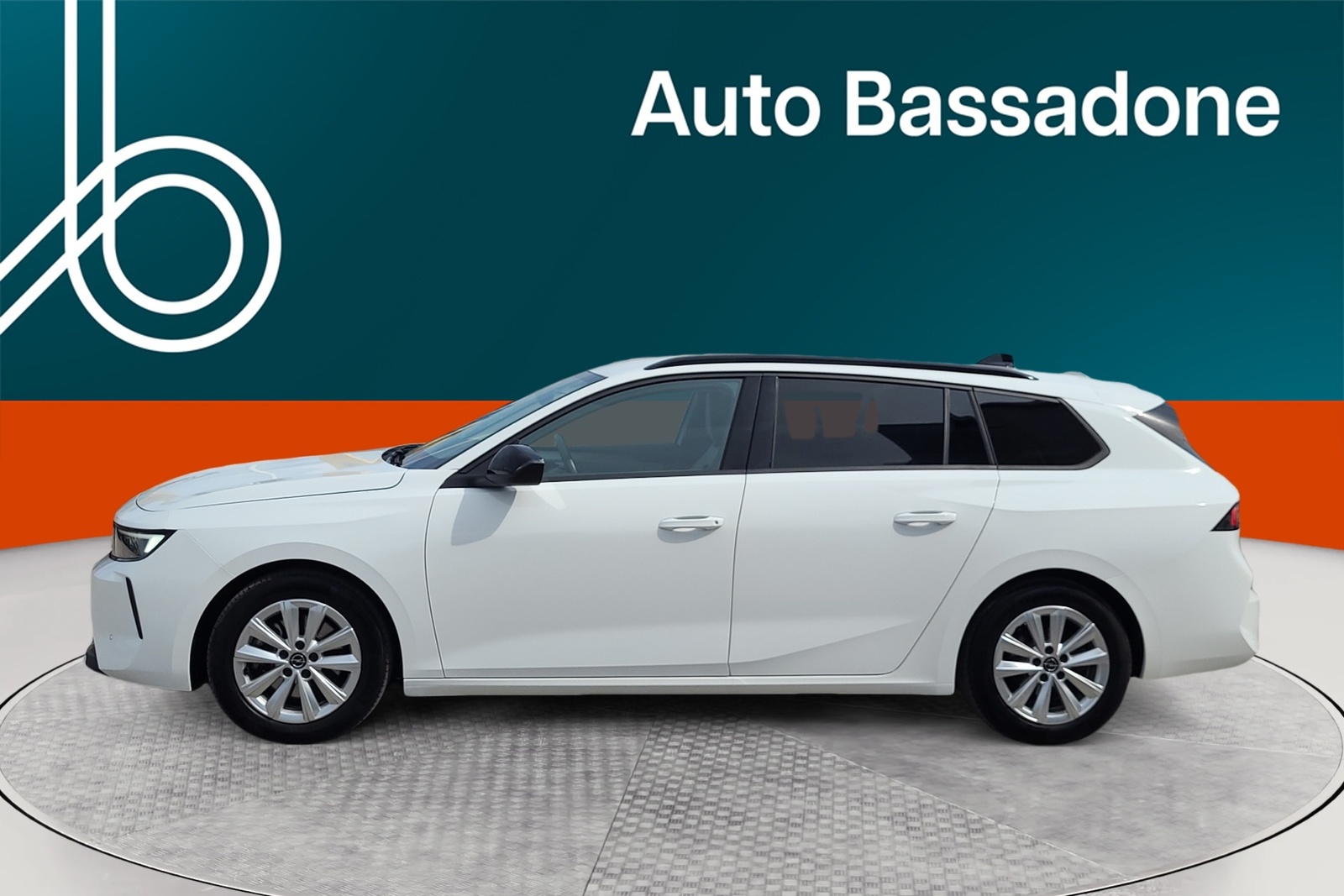 Opel Astra 2024, photo 2/33