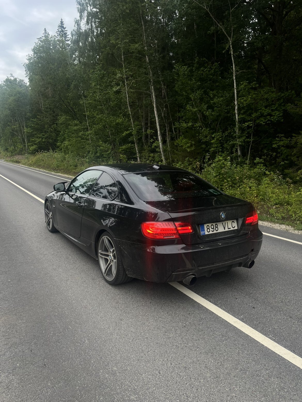 BMW 330 2011, kuva 3/8
