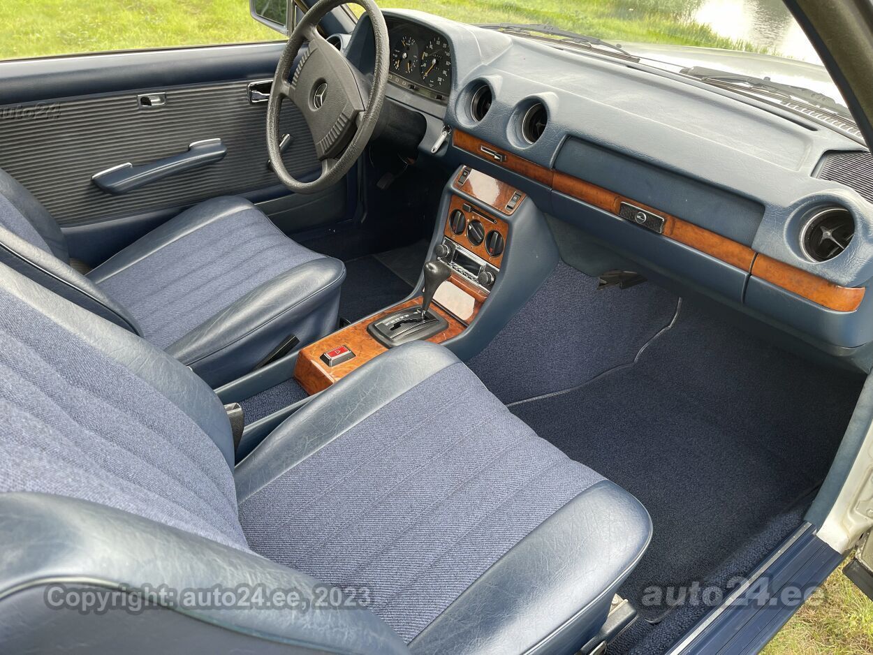 Mercedes-Benz 230 1978, kuva 3/5