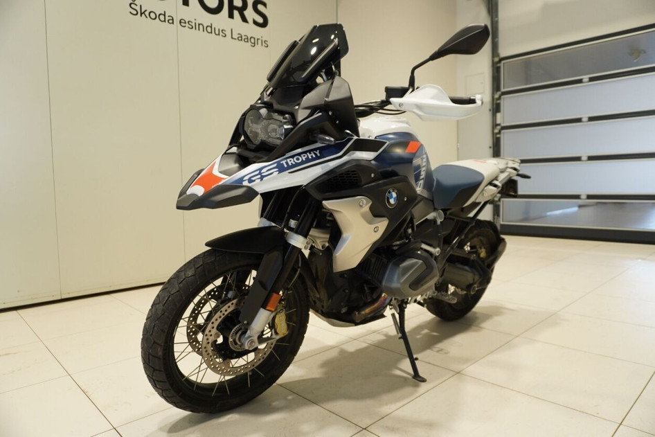 BMW R 1250 GS, 2023, 1.3, 100 kW, benzīns, manuālā, aizmugurējā piedziņa