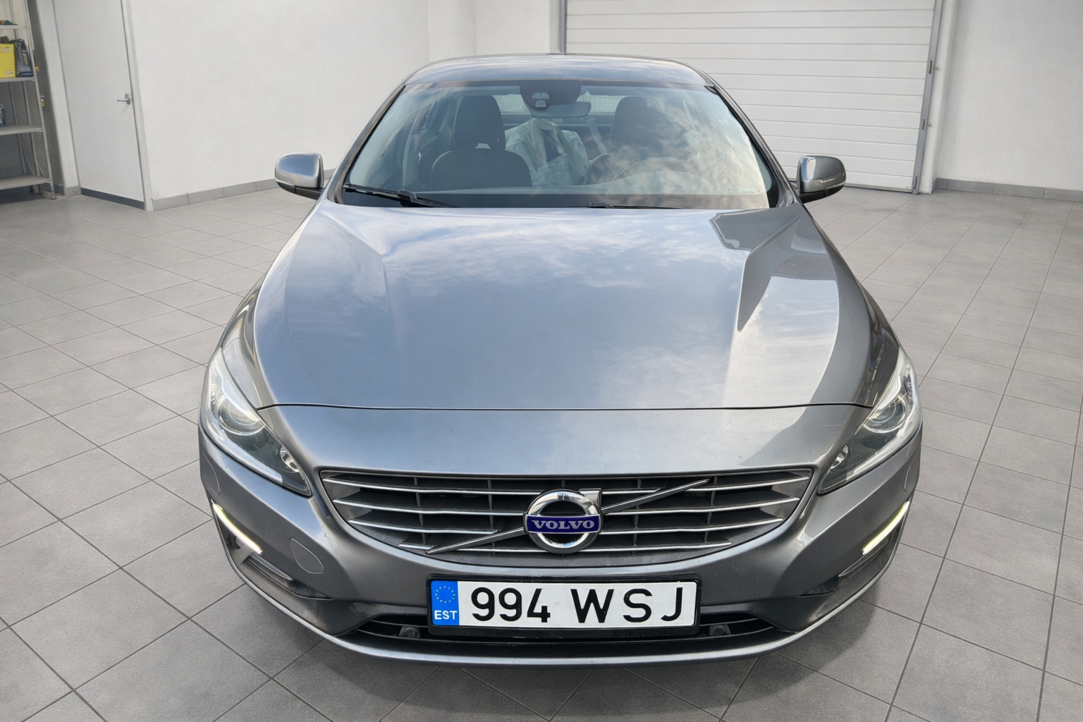 Volvo S60 2.0 Tdi 88kW 2016, photo 2/10