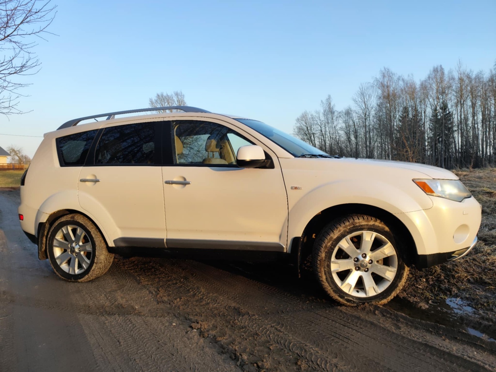 Mitsubishi Outlander 2008, kuva 2/9
