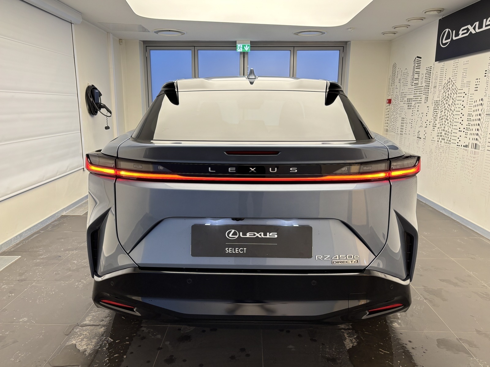Lexus RZ 450 2023, kuva 3/10