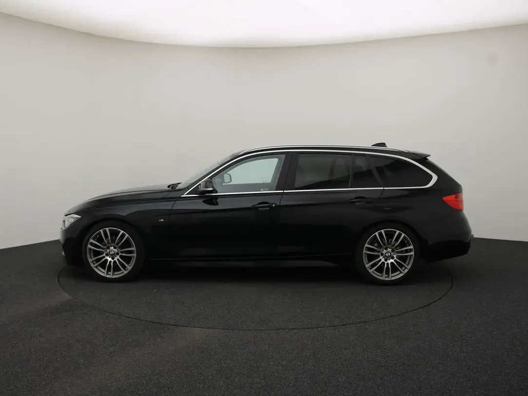 BMW 320 2014, photo 6/37