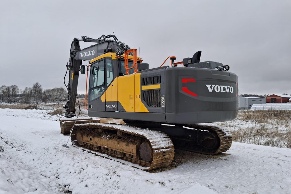 Volvo EC220E