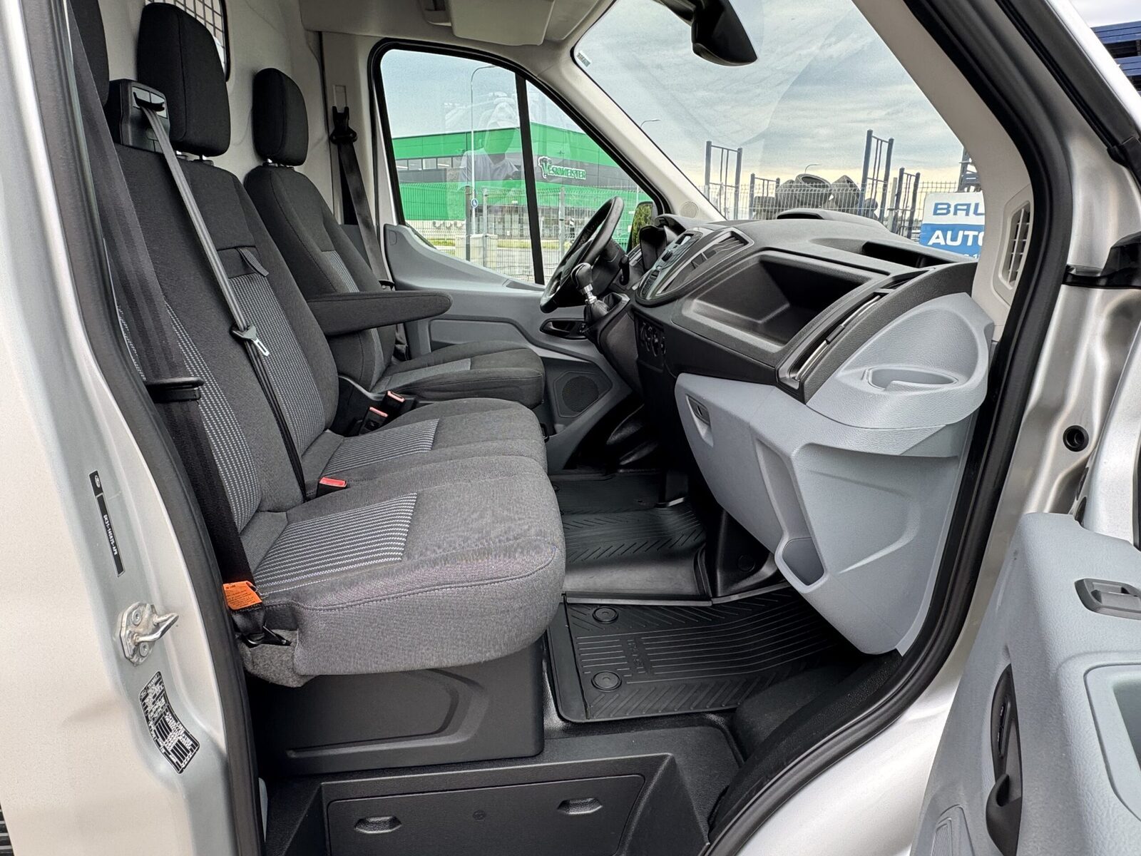 Ford Transit 2019, kuva 6/17