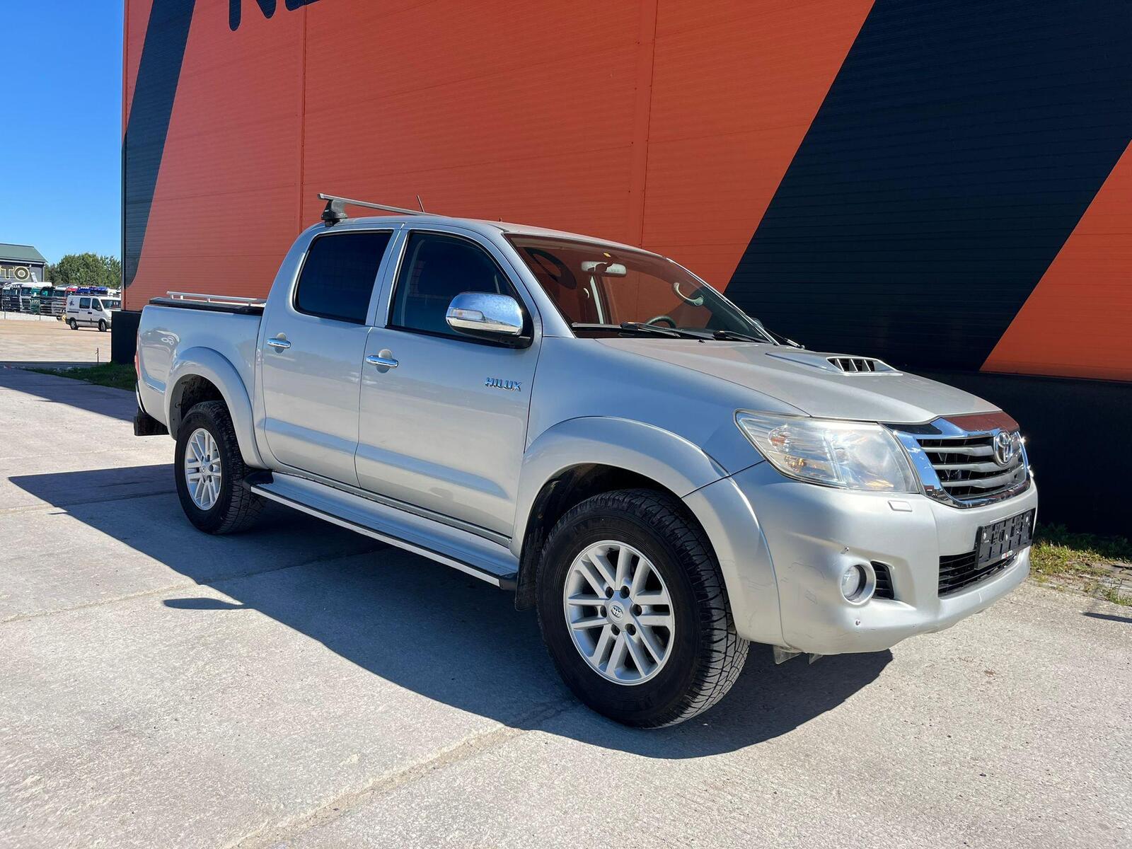 Toyota Hilux 2014, photo 4/27