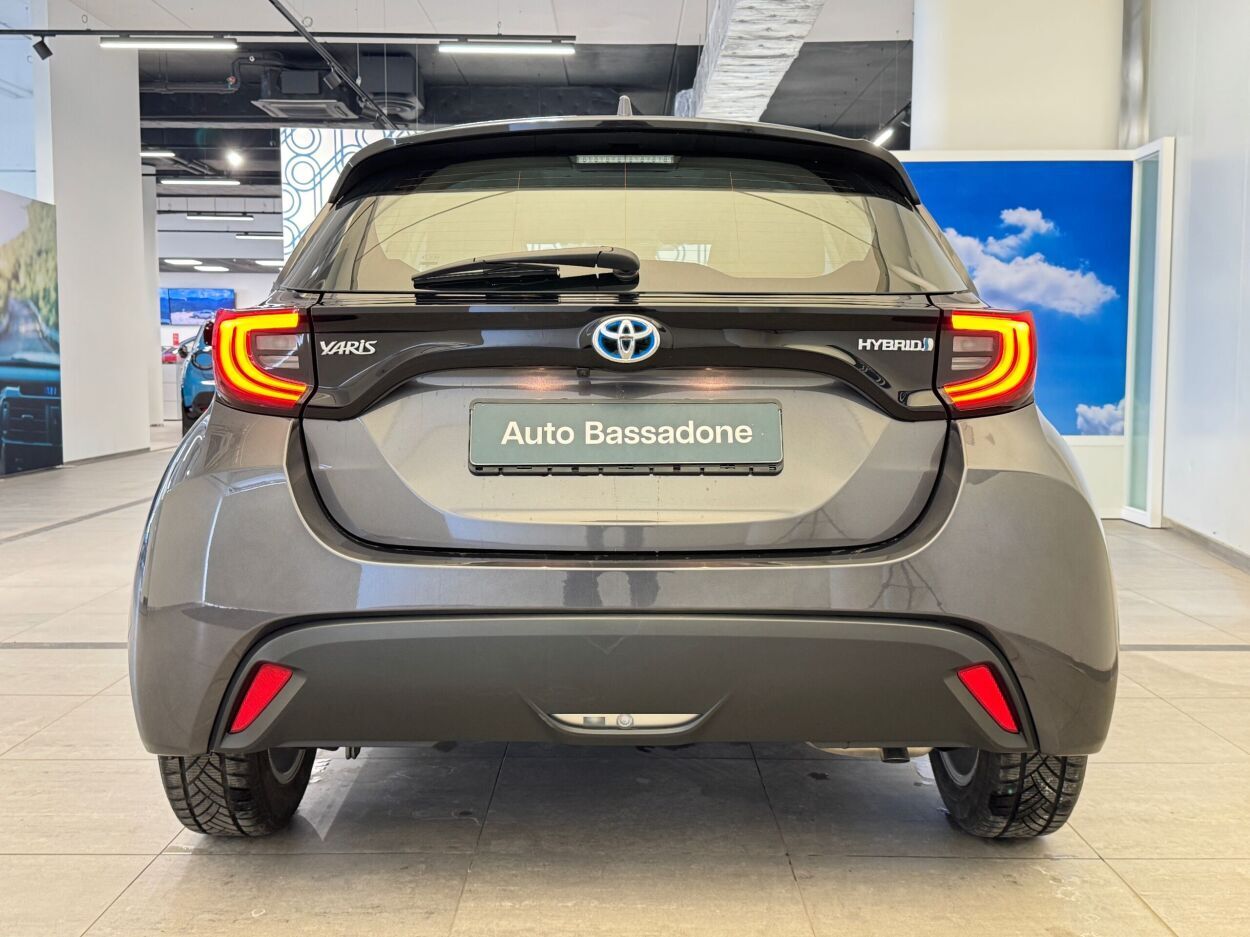 Toyota Yaris 2024, photo 7/20