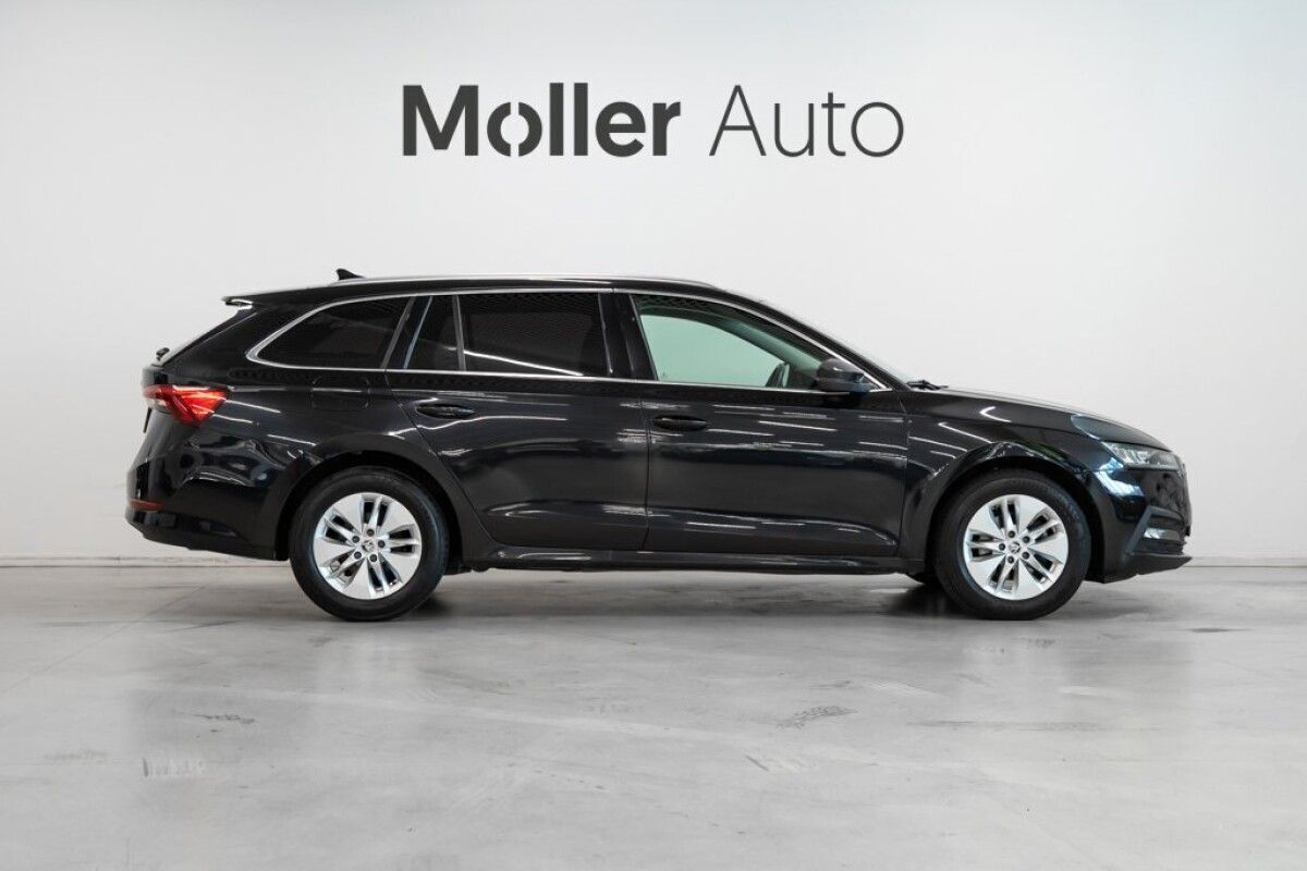 Škoda Octavia 2023, photo 4/21