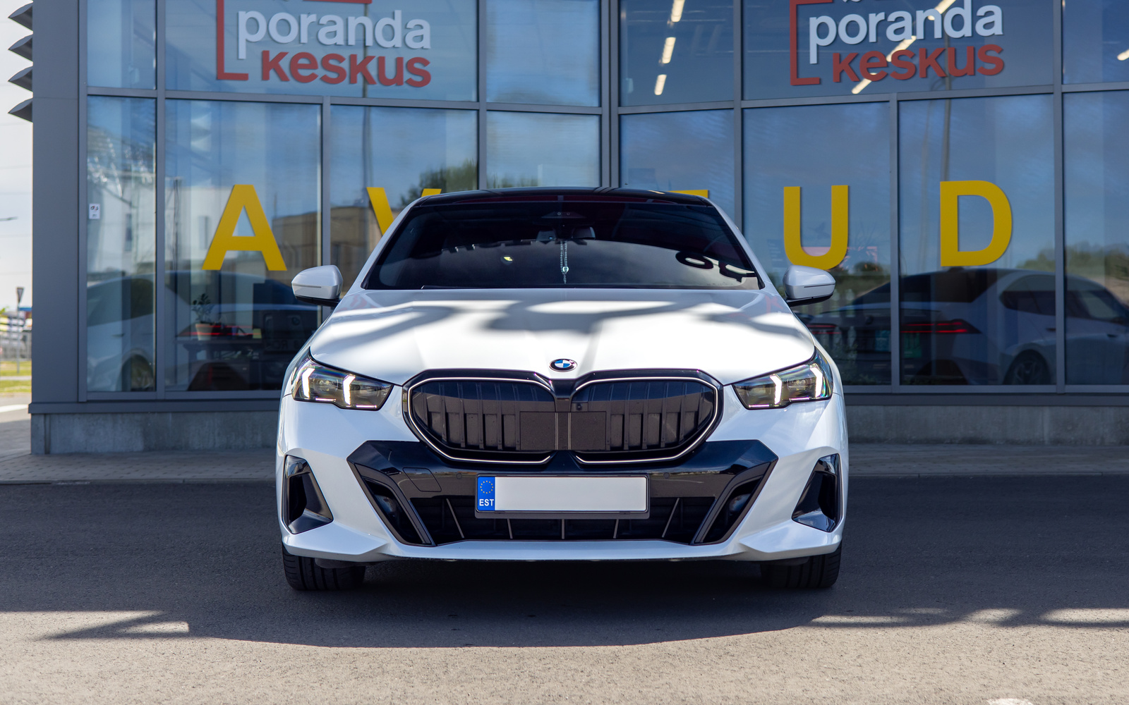 BMW 540 2025, photo 4/10