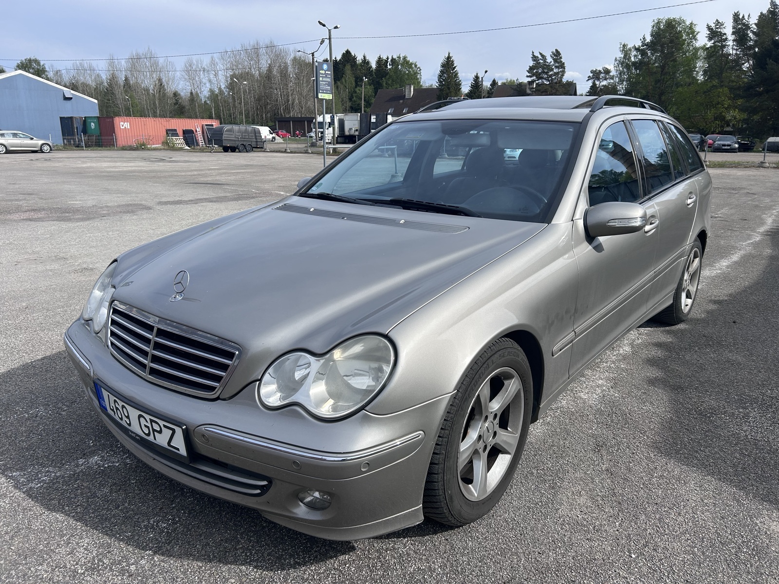 Mercedes-Benz C 220 2004, kuva 2/6