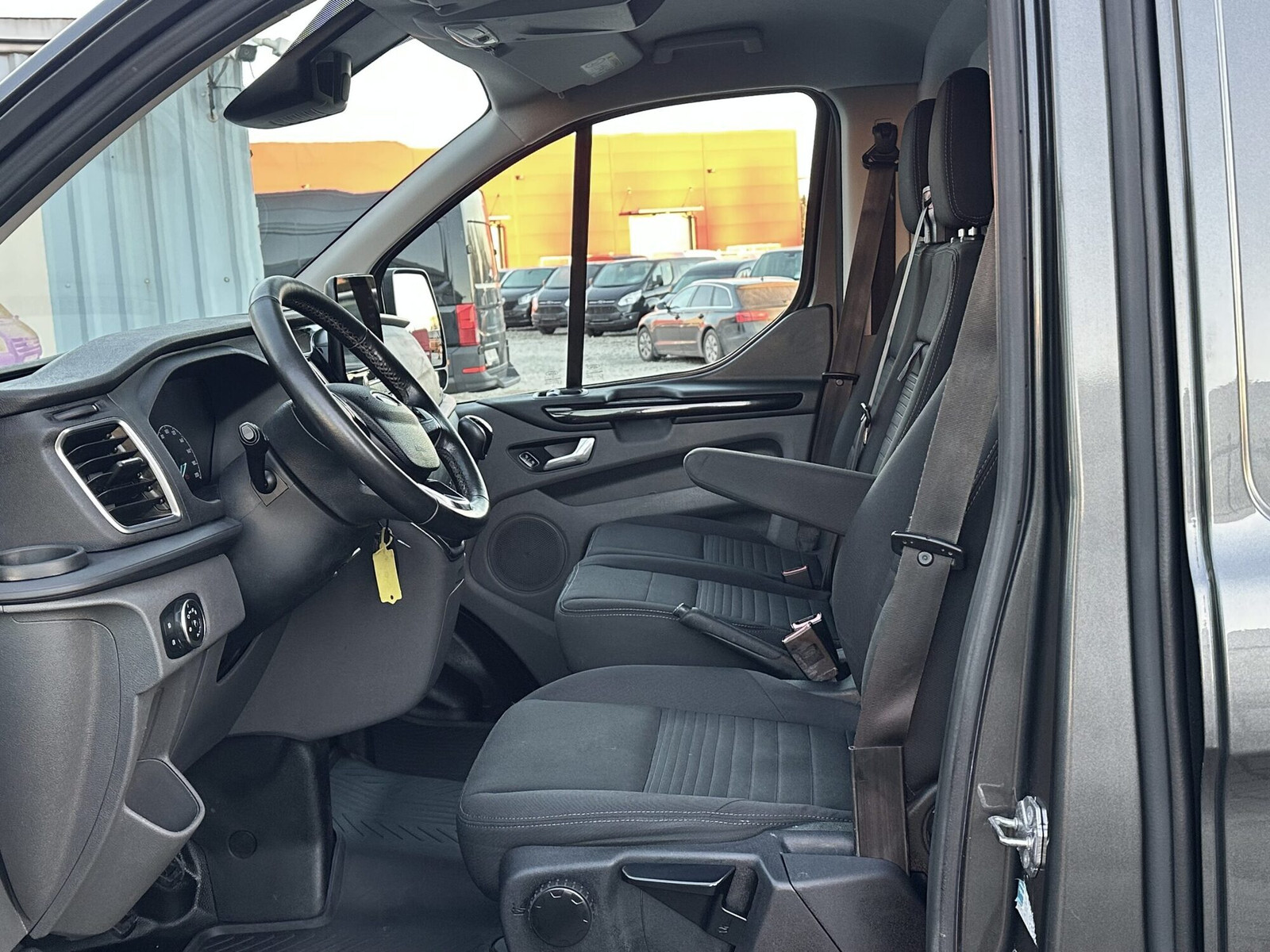 Ford Transit Custom 2018, kuva 4/15