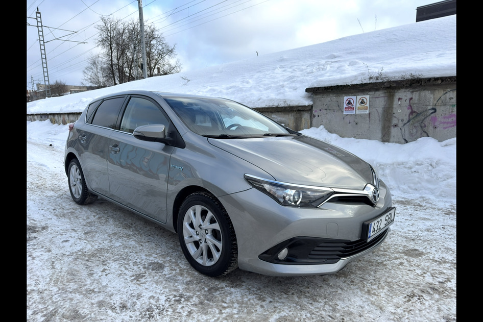 Toyota Auris, 2019, 1.8, 73 kW, гибрид (бензин/электричество), автомат, передний привод