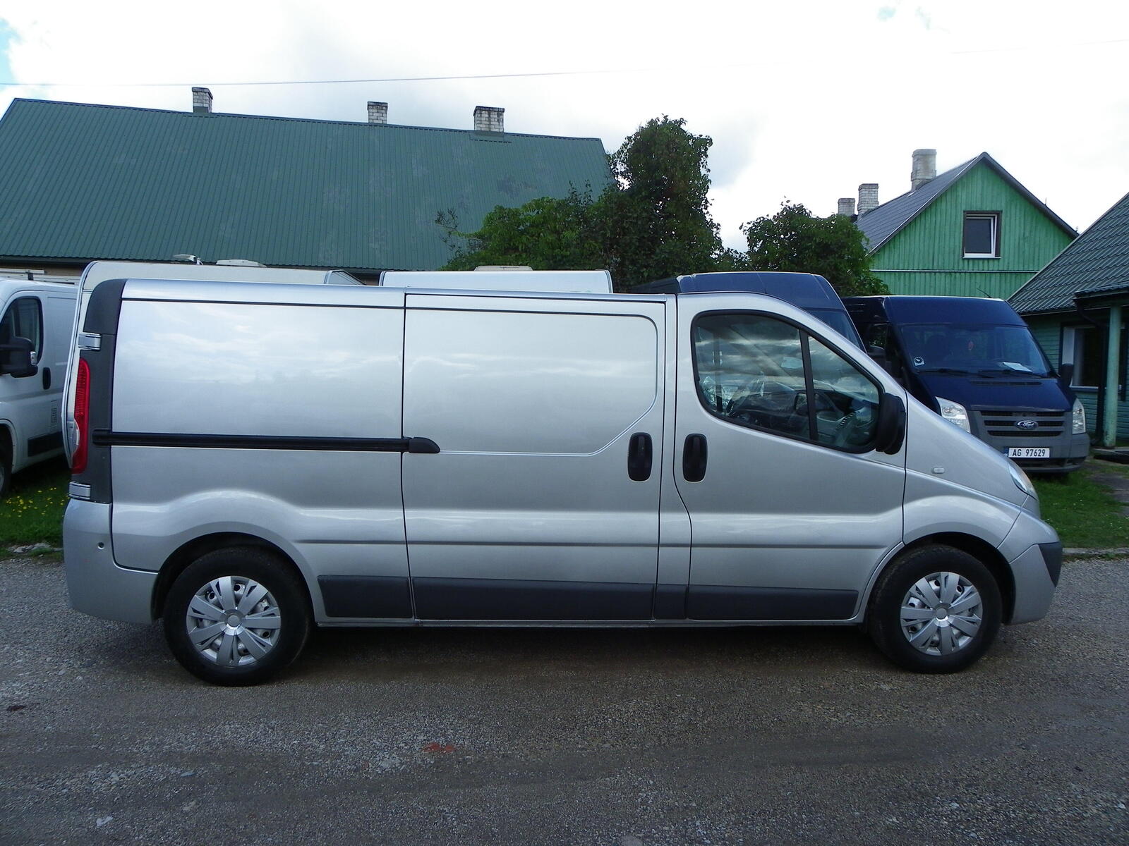 Nissan Primastar LONG 2014, kuva 4/10