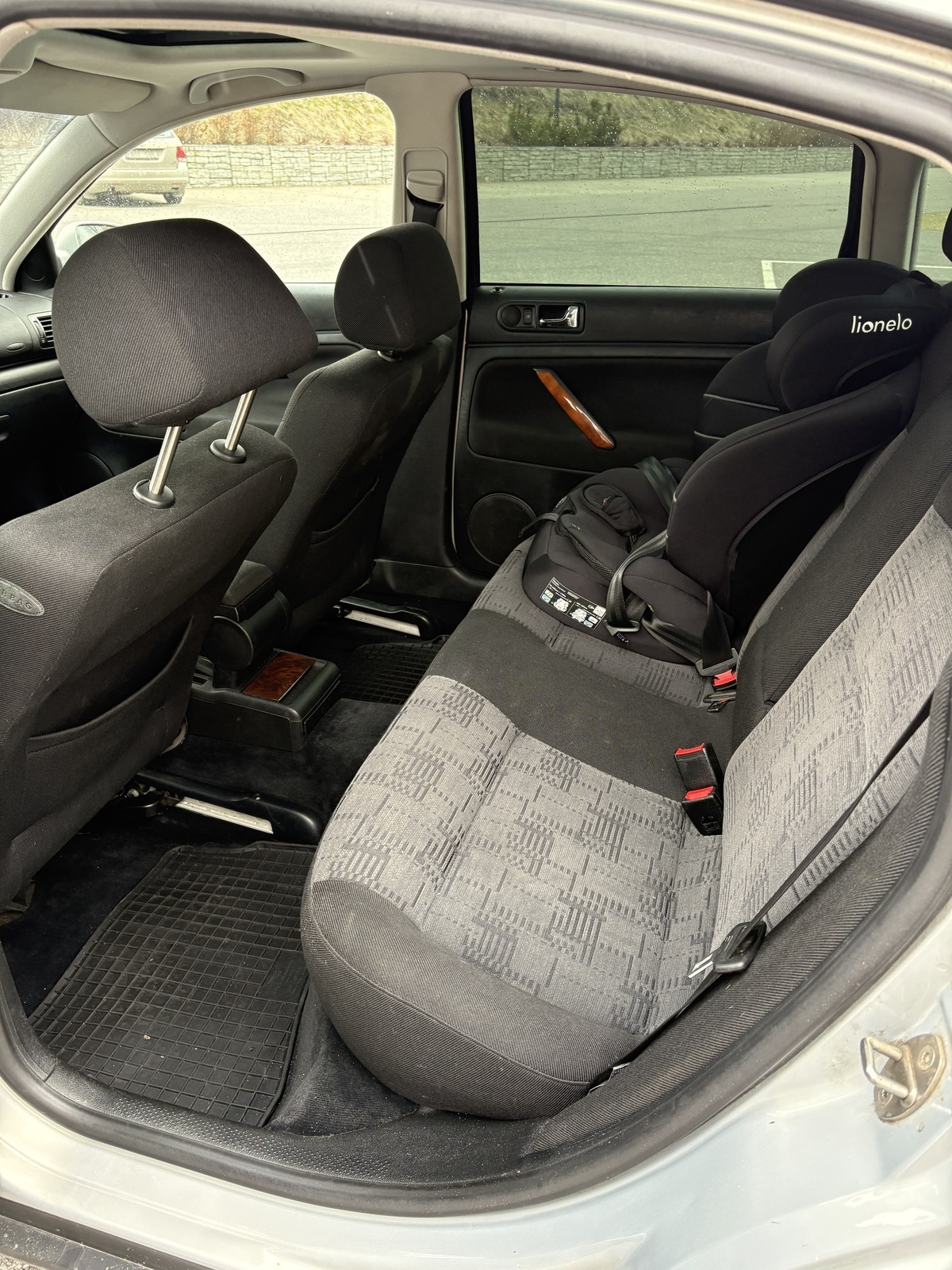 Volkswagen Passat 1999, photo 2/8