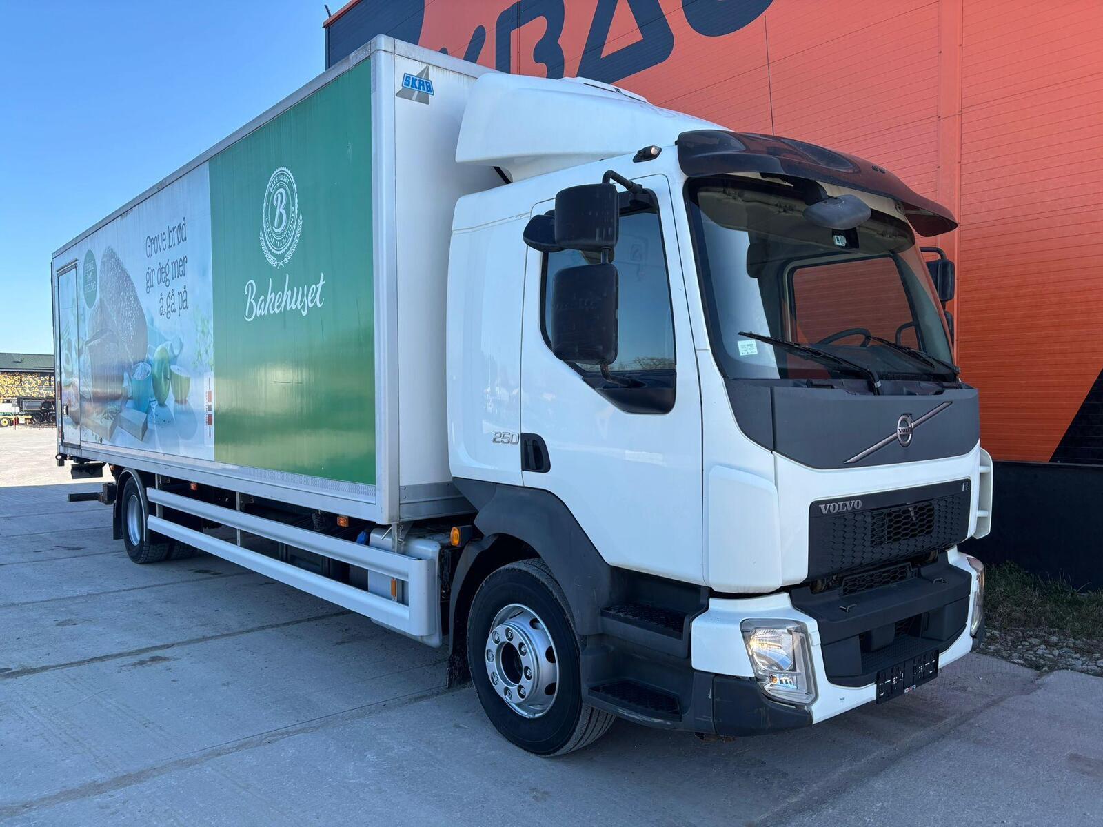 Volvo FL 250 4x2 2015, photo 4/26
