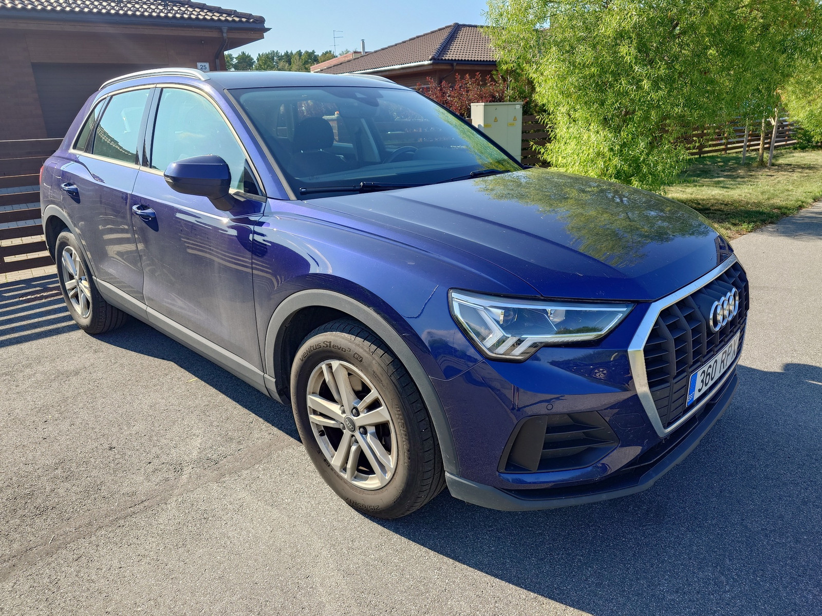 Audi Q3 2021, photo 6/7