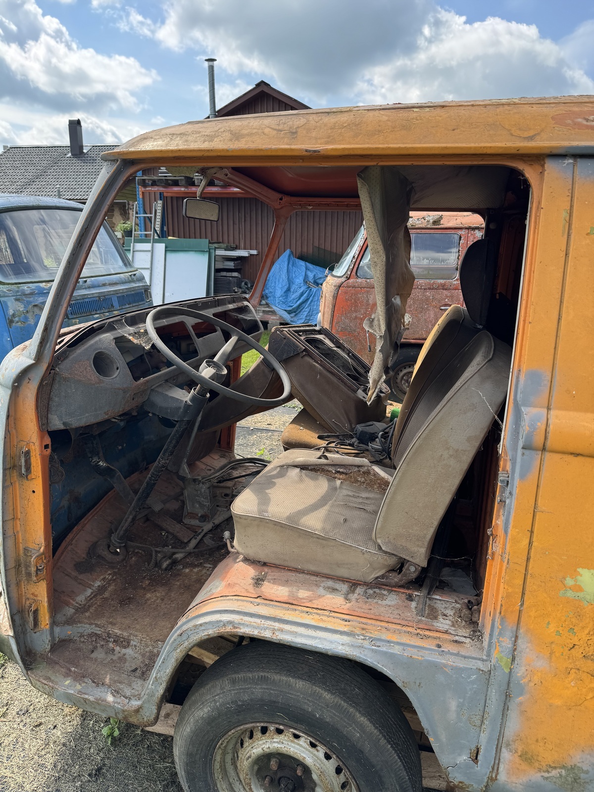 Volkswagen T2 1972, kuva 7/16