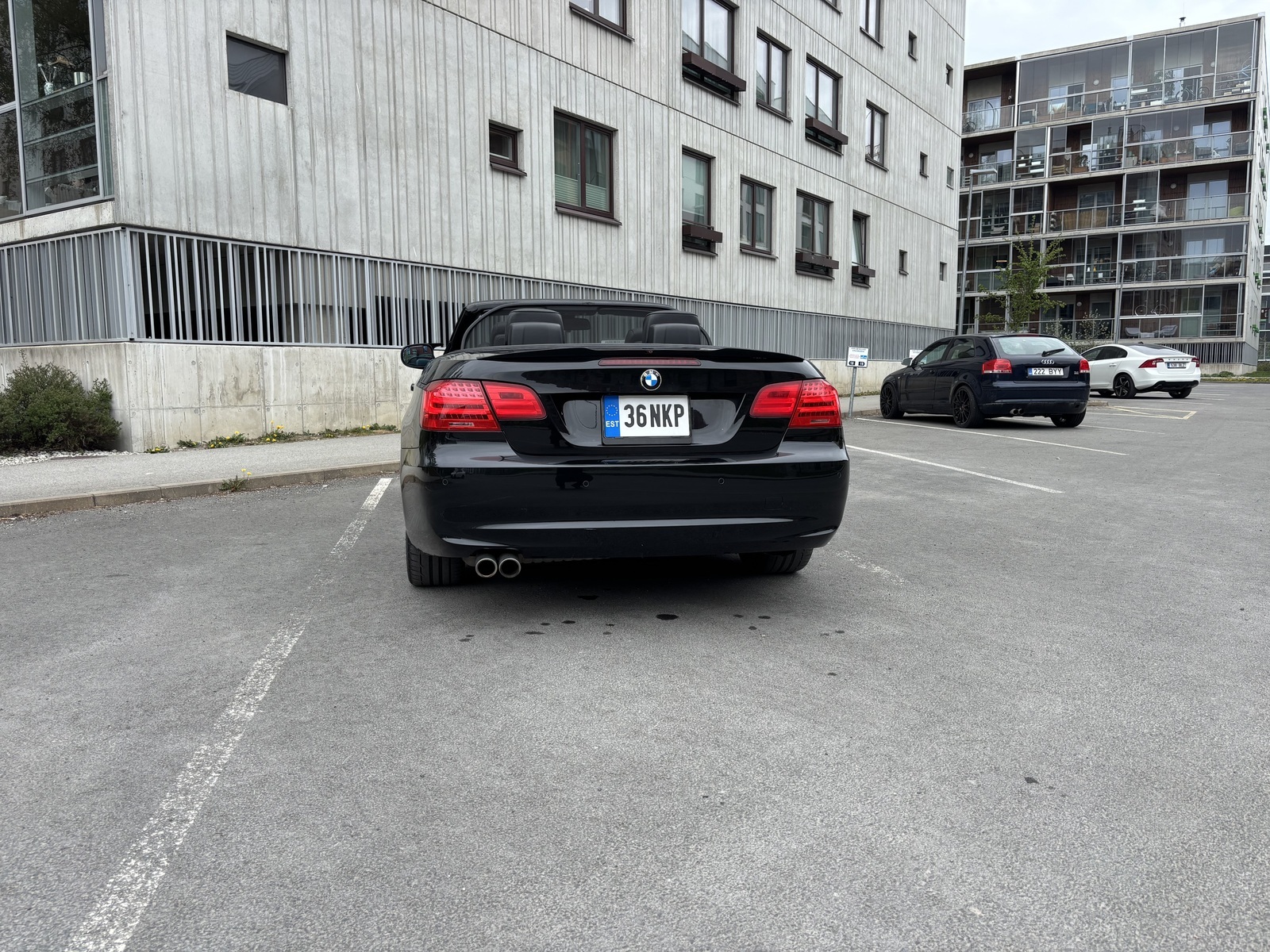 BMW 325 2011, photo 6/18