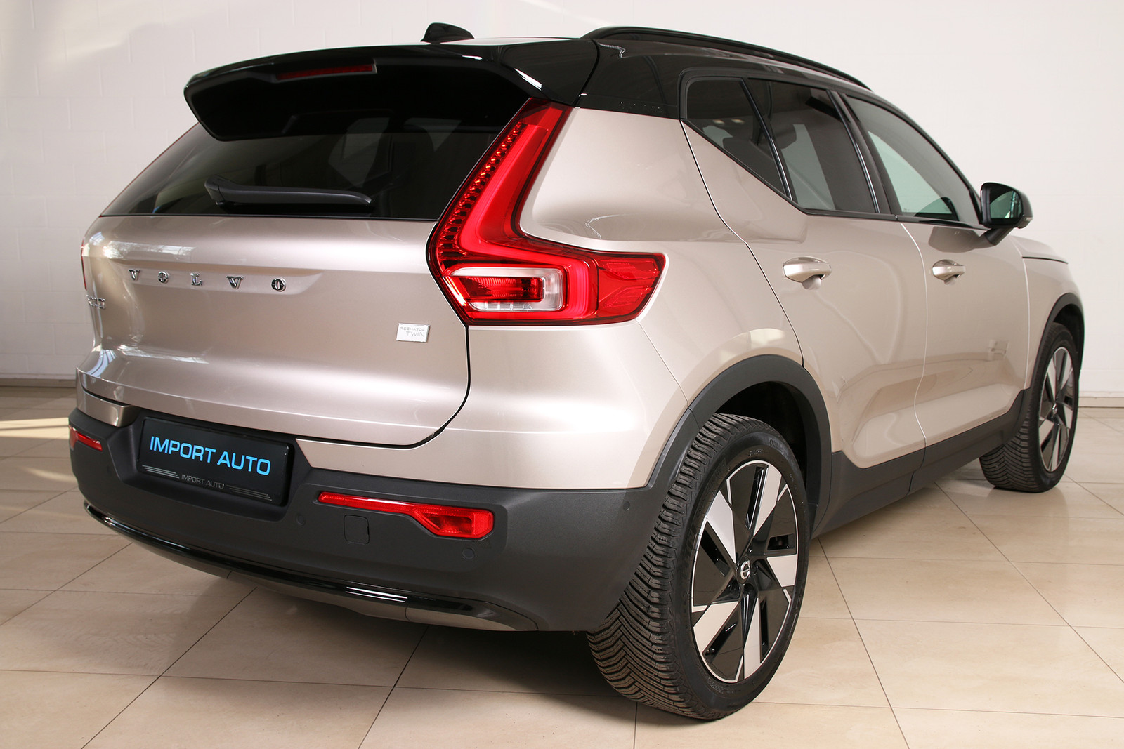 Volvo XC40 2023, kuva 6/12