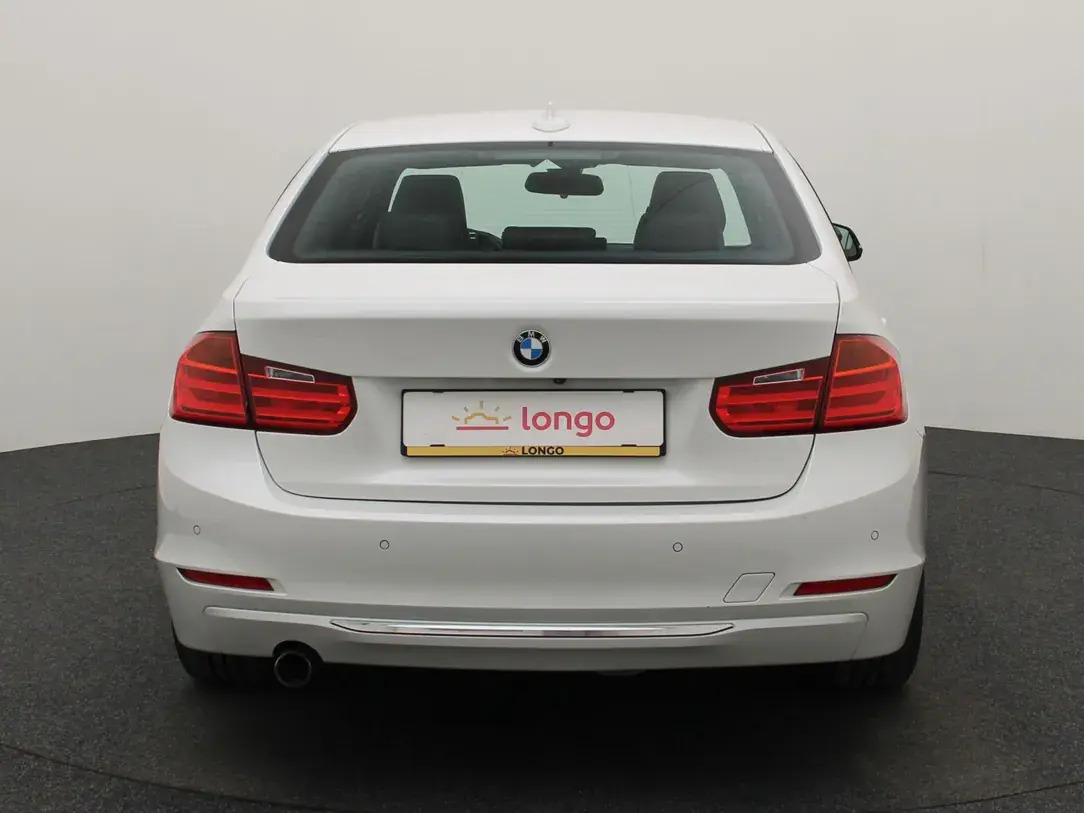 BMW 320 2015, photo 5/35