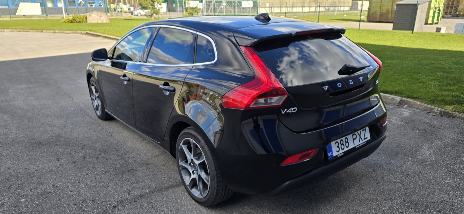 Volvo V40 2016, kuva 3/29