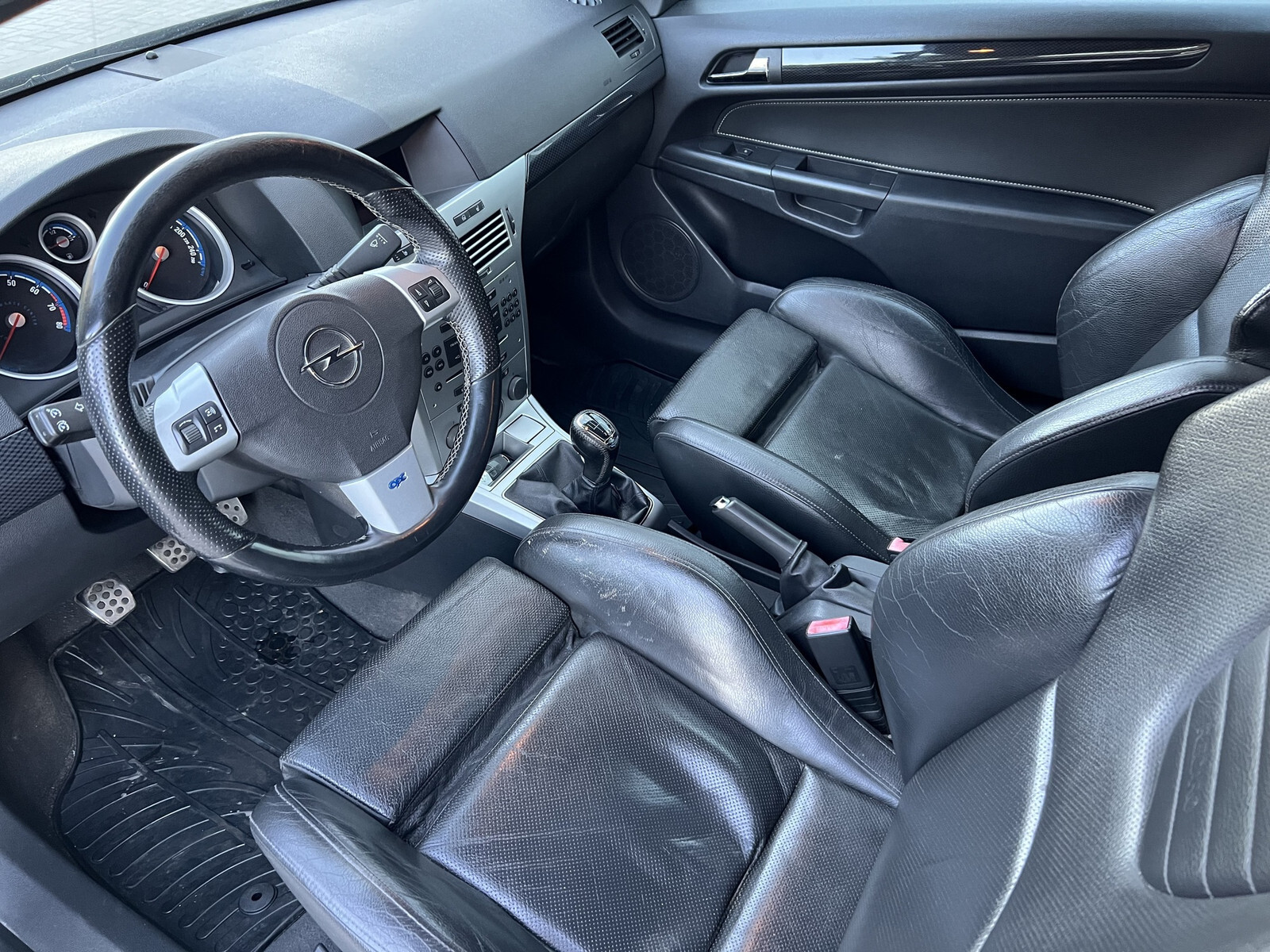 Opel Astra 2006, photo 3/10