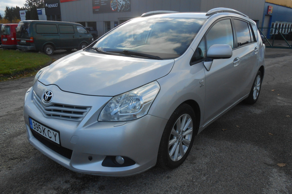 Toyota Verso, 2011, 2.2, 110 kW, дизель, автомат, передний привод