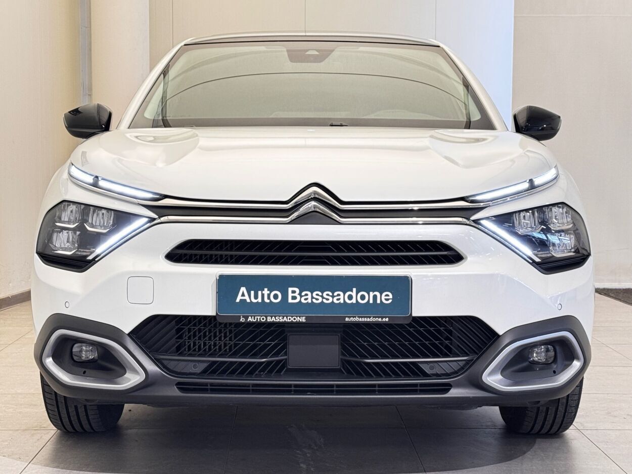Citroën C4 X 2023, photo 2/10